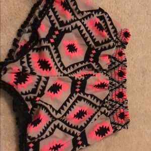 Geometric shorts, soft